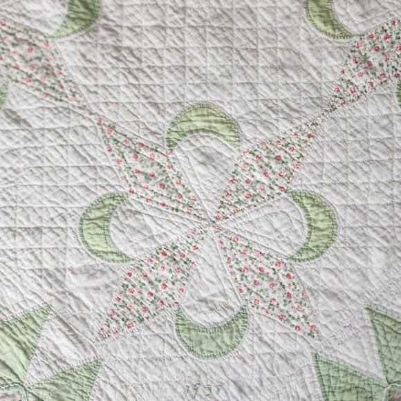 HANDMADE 1938 Clover Moon and‎ Star Quilt Scalloped Edge Floral 84 x 71in - Picture 16 of 16